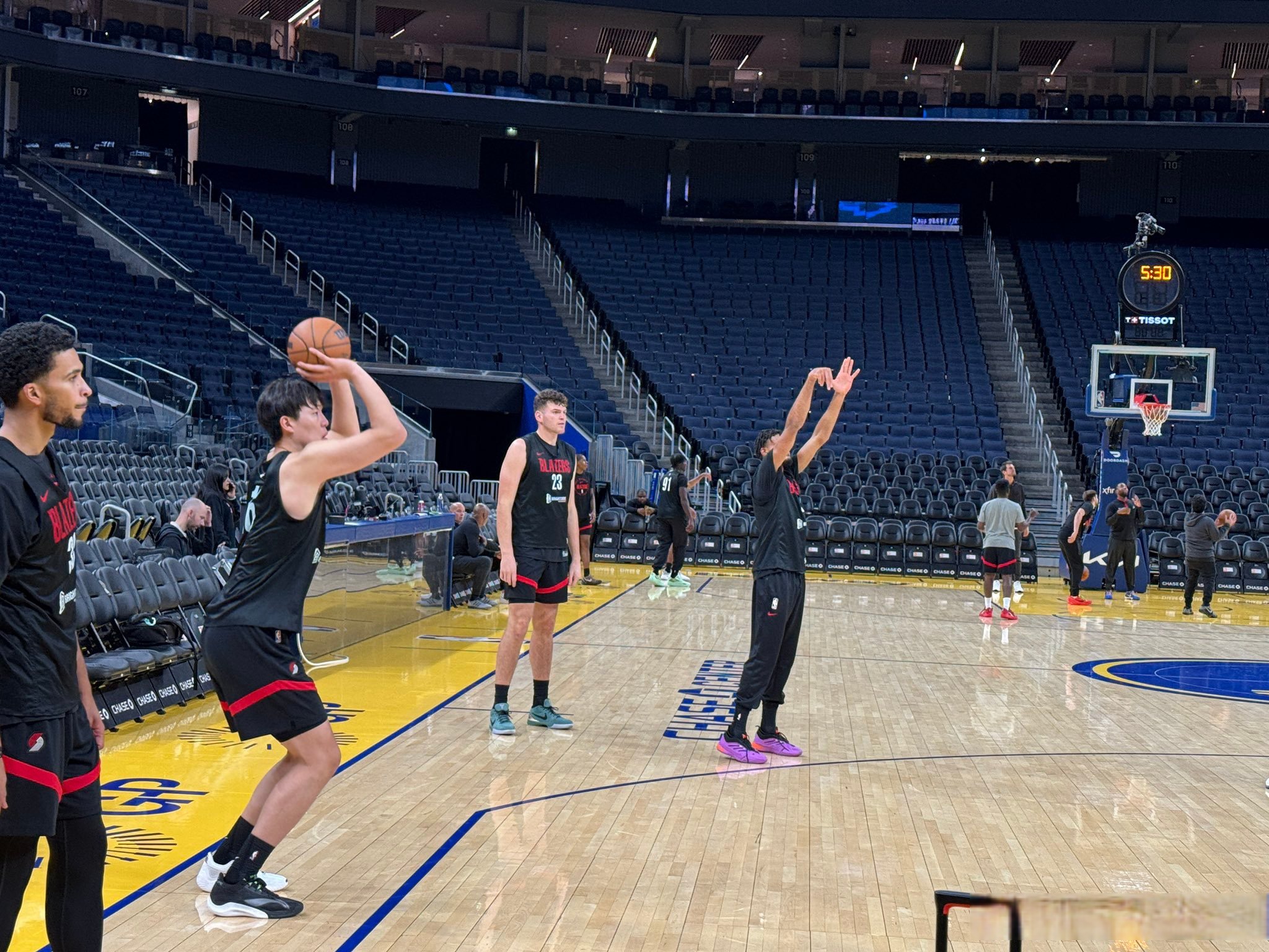 关于赛后NBA季后赛焦点战;葡萄牙体育篮板制胜;信心回归;数据趋势出现新变化的信息 关于赛后NBA季后赛焦点战;葡萄牙体育篮板制胜;信心回归;数据趋势出现新变化的信息